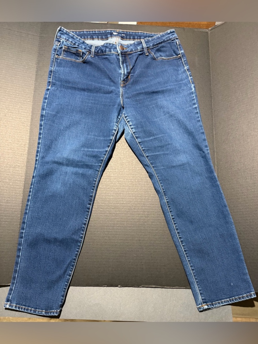Old Navy Straight-Leg Jeans in Medium Blue Wash